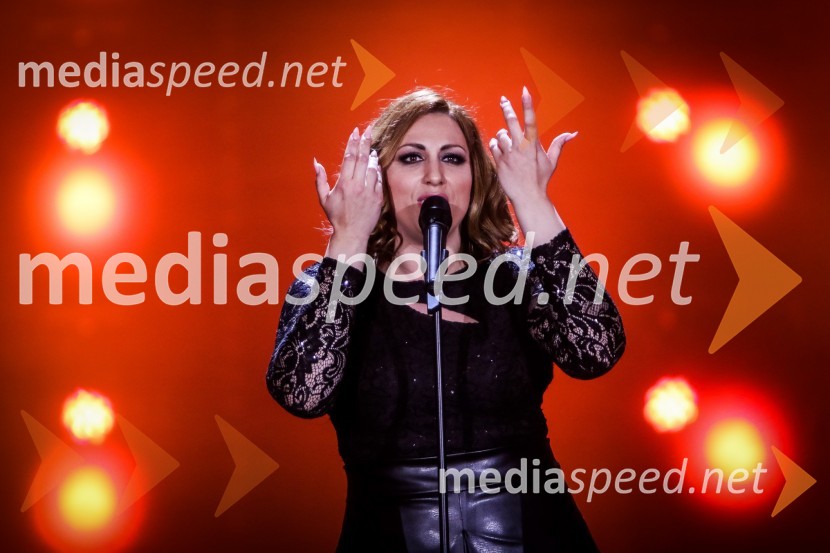  Nina, pevkaZmagovalka Dnevov slovenske zabavne glasbe, Poprock je Anabel