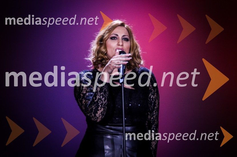  Nina, pevkaZmagovalka Dnevov slovenske zabavne glasbe, Poprock je Anabel