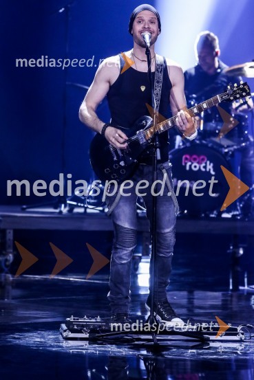  Uroš Kmetič, pevec in kitarist, Mama reklaZmagovalka Dnevov slovenske zabavne glasbe, Poprock je Anabel