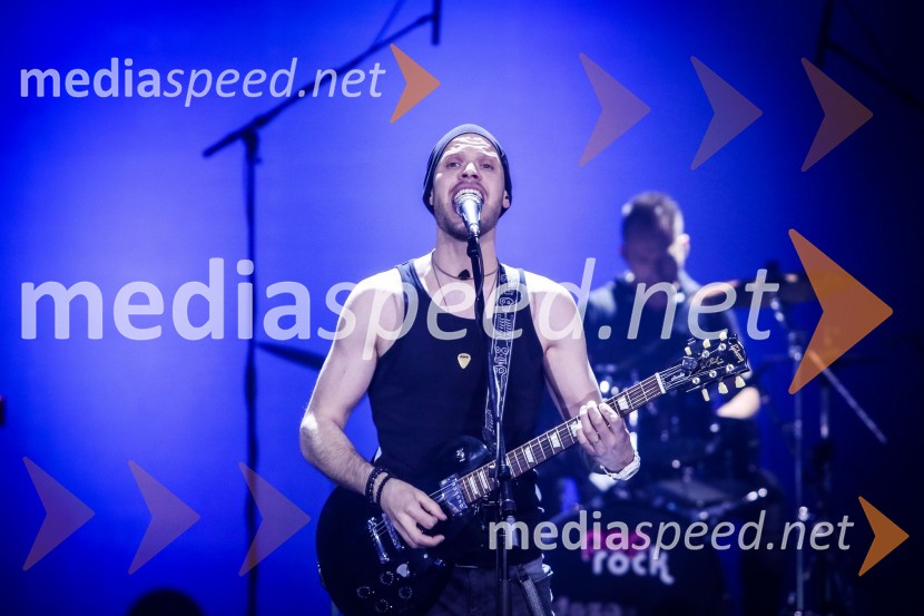  Uroš Kmetič, pevec in kitarist, Mama reklaZmagovalka Dnevov slovenske zabavne glasbe, Poprock je Anabel