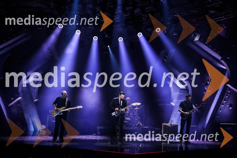 Skupina RoundsquareZmagovalka Dnevov slovenske zabavne glasbe, Poprock je Anabel