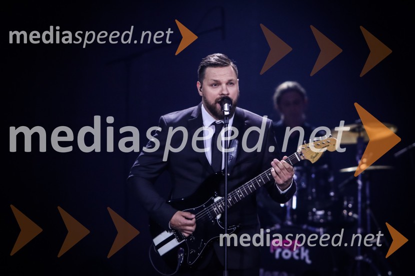  Mirko Medved, pevec skupine RoundsquareZmagovalka Dnevov slovenske zabavne glasbe, Poprock je Anabel