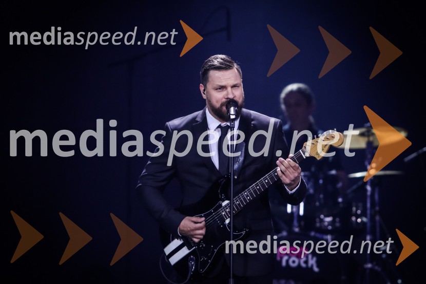  Mirko Medved, pevec skupine RoundsquareZmagovalka Dnevov slovenske zabavne glasbe, Poprock je Anabel