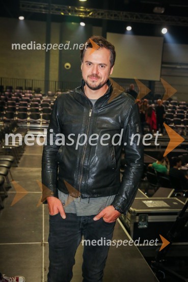  Andraž Hribar, pevecZmagovalka Dnevov slovenske zabavne glasbe, Poprock je Anabel