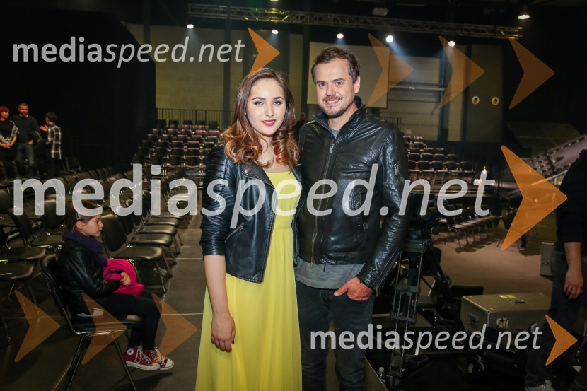  Amadea Begovič, pevka;  Andraž Hribar, pevecZmagovalka Dnevov slovenske zabavne glasbe, Poprock je Anabel