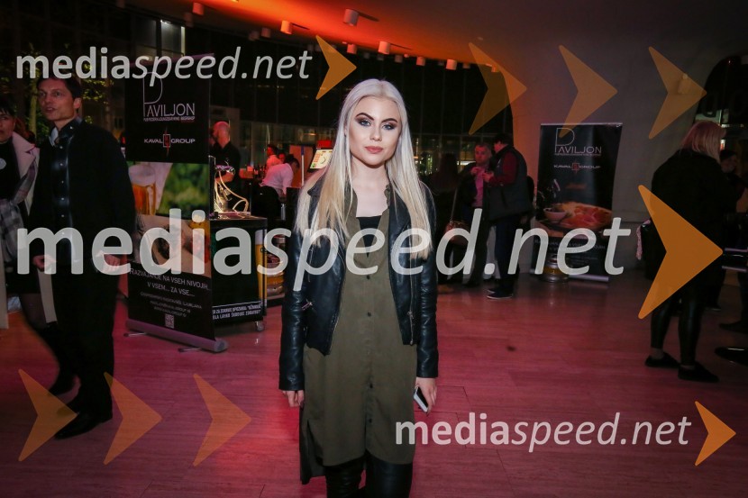  Sara  Lamprečnik, pevkaZmagovalka Dnevov slovenske zabavne glasbe, Poprock je Anabel