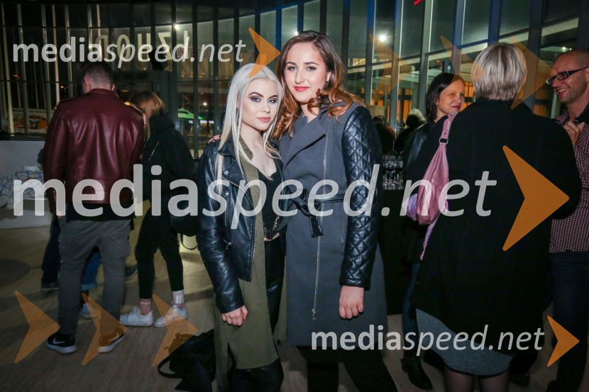  Sara  Lamprečnik, pevka;  Amadea Begovič, pevkaZmagovalka Dnevov slovenske zabavne glasbe, Poprock je Anabel