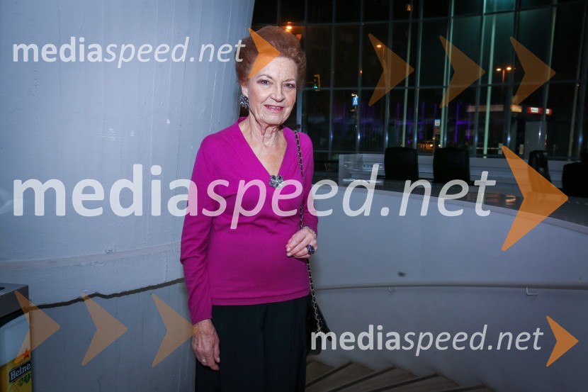  Elza Budau, slovenska besedilopiska, pesnica in pisateljicaZmagovalka Dnevov slovenske zabavne glasbe, Poprock je Anabel