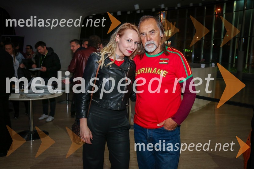  Manuela Brečko - Manuella, pevka, ManuElla;  Dragan  Bulič, glasbeni urednikZmagovalka Dnevov slovenske zabavne glasbe, Poprock je Anabel