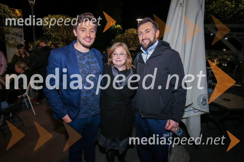  Tin Vodopivec, stand up komik;  ... ;  Perica Jerkovič, stand-up komikZmagovalka Dnevov slovenske zabavne glasbe, Poprock je Anabel