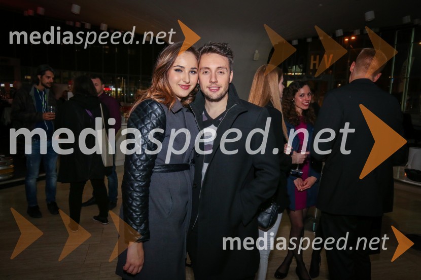  Amadea Begovič, pevka;  ... Zmagovalka Dnevov slovenske zabavne glasbe, Poprock je Anabel