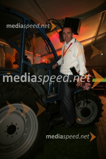 Borut Cvetko, ekskluzivni fotograf projekta Lepotice Slovenskega podeželjaLepo 2006 finale