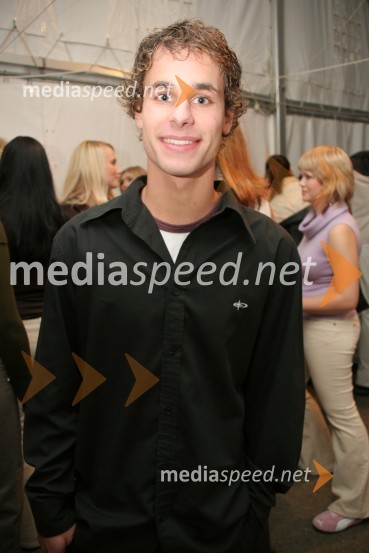 Novinar TV Maribor Andrej GeržinaLepo 2006 finale