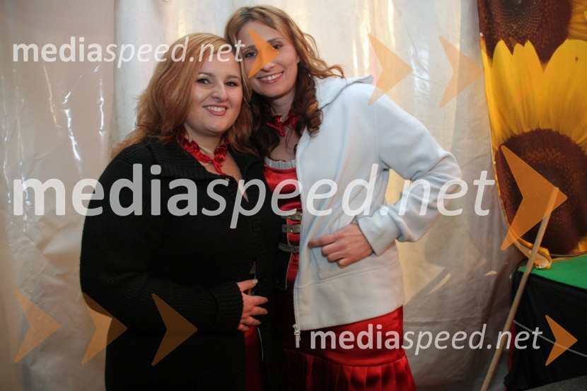 Članici ansambla Vesele ŠtajerkeLepo 2006 finale