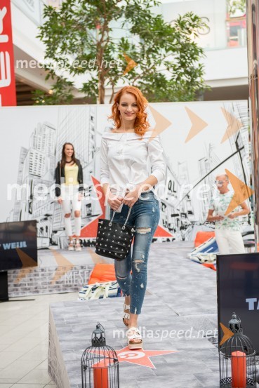  Jana  Koteska, manekenkaModna revija, Qlandia Ptuj