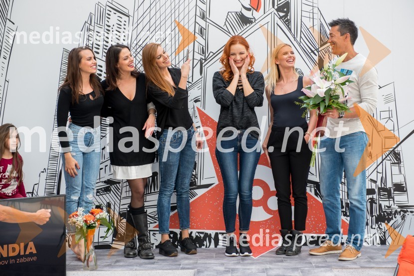  Mirela  Korać, manekenka, Miss Universe Slovenije 2009;  Sabina Remar, manekenka;  Karin Škufca, manekenka;  Jana  Koteska, manekenka;  Nadiya Bychkova, plesalka, manekenka;  Taiji Tokuhisa, maneken in voditeljModna revija, Qlandia Ptuj