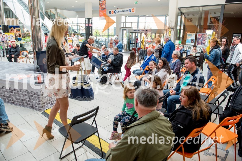  Tjaša  Kokalj Jerala, manekenka, voditeljicaModna revija, Qlandia Ptuj