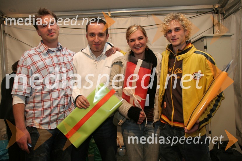 Darko Pukl, organizator izbora Lepotice slovenskega podeželja, fotograf Borut Cvetko, maskerka Maja Kodba in frizer Rok MiklušLepo 2006 finale