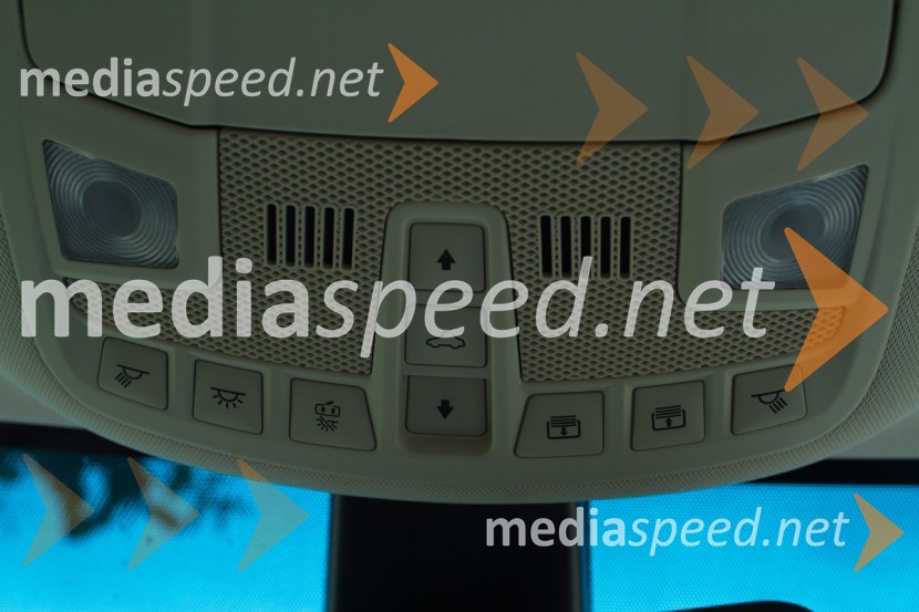 &nbsp;Ford Edge Sport 2.0 TDCi 154 kW Powershift AWD, upravljanje s panoramskim stropomFord Edge Sport 2.0 TDCi 154 kW Powershift AWD, mediaspeed test