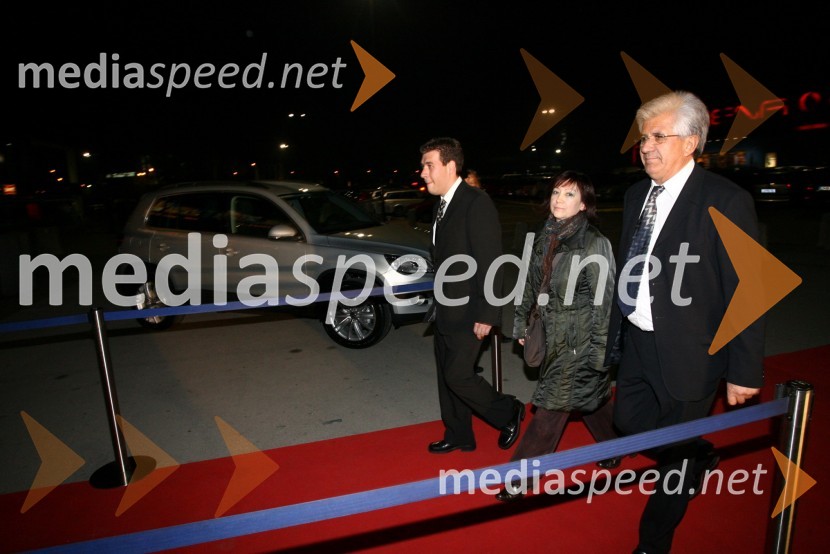 ..., Ana in Radomir Glogovac, starša režiserke filma Janje GlogovacPremiera filma L kot Ljubezen