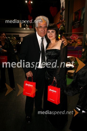 Radomir Glogovac, oče Janje Glogovac in Janja Glogovac, režiserka in scenaristka filmaPremiera filma L kot Ljubezen