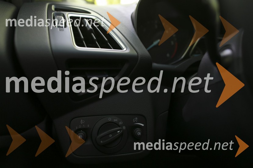 Ford Kuga 2.0 TDCi 132 kW Powershift AWD Titanium, moderne oblike detajlovFord Kuga 2.0 TDCi 132 kW Powershift AWD Titanium, mediaspeed test