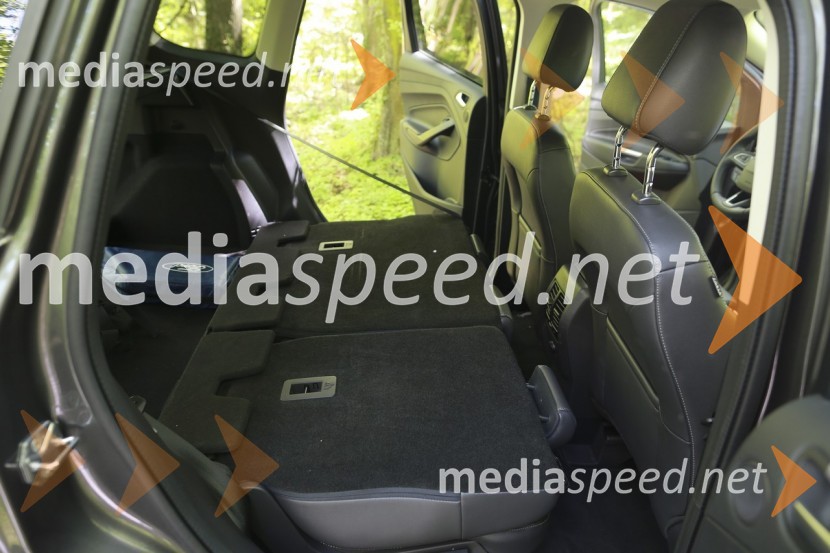 Ford Kuga 2.0 TDCi 132 kW Powershift AWD Titanium, zadnja klop se podira po tretjinahFord Kuga 2.0 TDCi 132 kW Powershift AWD Titanium, mediaspeed test