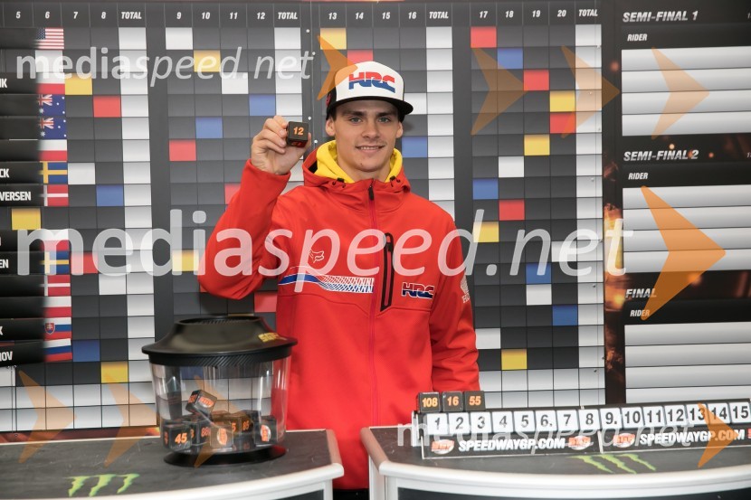  Tim Gajser, motokrosist (Motocross-Ski Gajser team)2017 AZTORIN Slovenian FIM Speedway GP, žrebanje štartnih številk