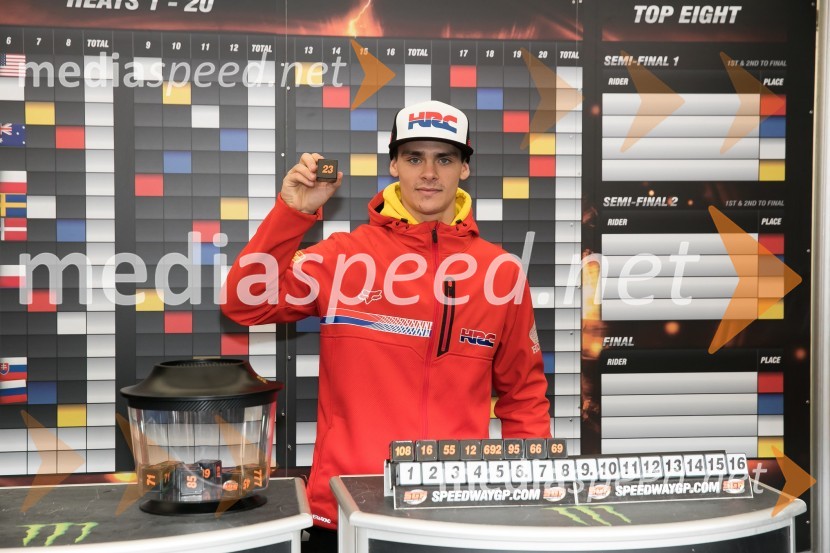  Tim Gajser, motokrosist (Motocross-Ski Gajser team)2017 AZTORIN Slovenian FIM Speedway GP, žrebanje štartnih številk