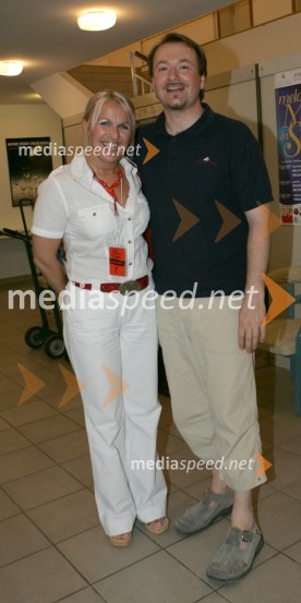 Pevka Alenka Godec in direktor Avditorija Portorož Partik GrebloMelodije morja in sonca