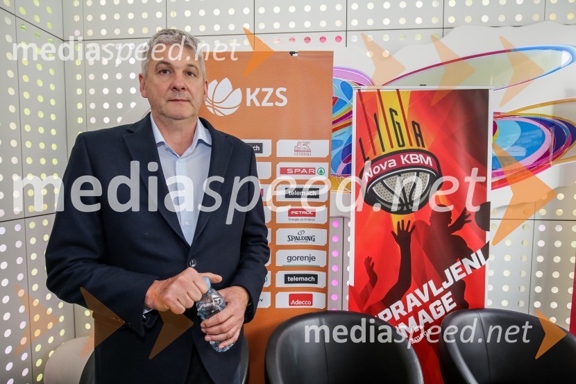  Aleš Pipan, trener ZlatorogaLiga Nova KBM, novinarska konferenca pred začetkom polfinala