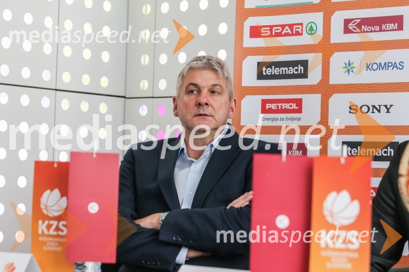  Aleš Pipan, trener ZlatorogaLiga Nova KBM, novinarska konferenca pred začetkom polfinala