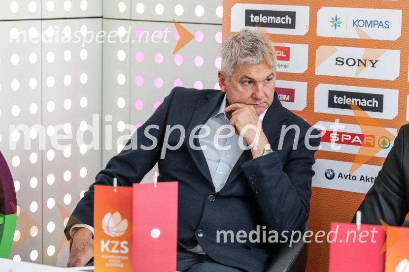  Aleš Pipan, trener ZlatorogaLiga Nova KBM, novinarska konferenca pred začetkom polfinala
