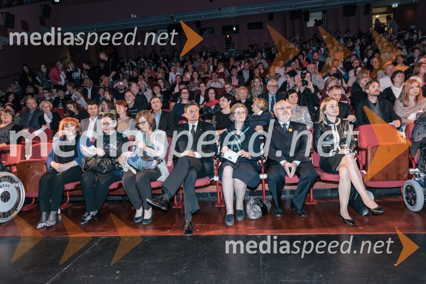  ... ;  ... ;  Jana Šelih, predsednica Društvo Downov sindrom Slovenija;  Borut Pahor, predsednik Republike Slovenije;  ... ;  ... ;  ... 