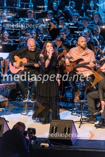  Eva Beus, pevka, skupina Tabu