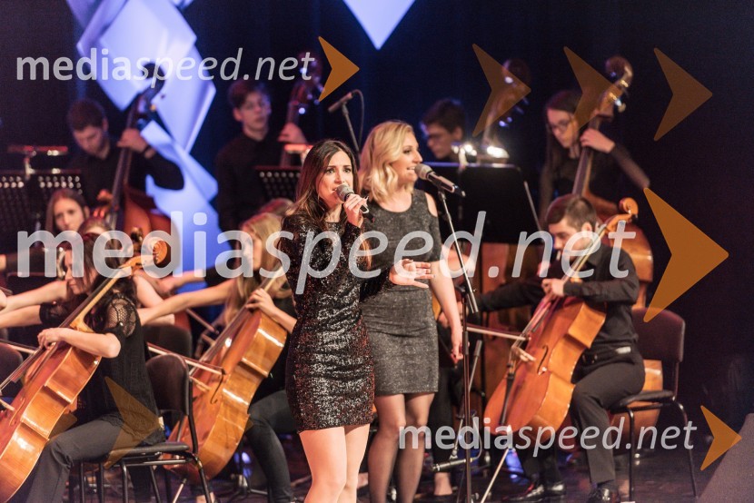  Urška  Majdič, pevka skupine Billysi