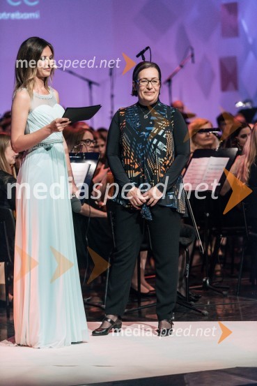  Karin Sabadin, TV voditeljica;  ... 