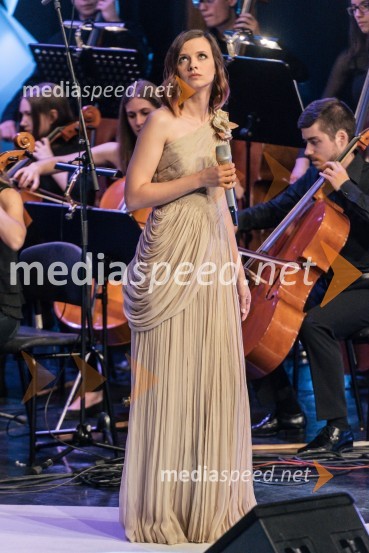  Lara Poreber, vokalistka Lamai