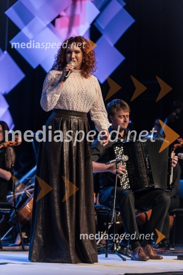  Lea Likar, pevka;  Uroš Polanec, harmonikar