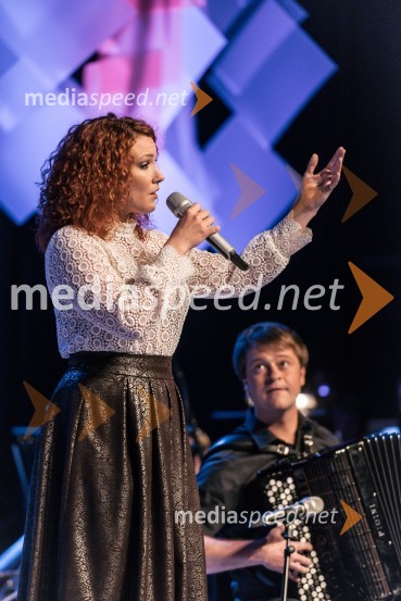  Lea Likar, pevka;  Uroš Polanec, harmonikar