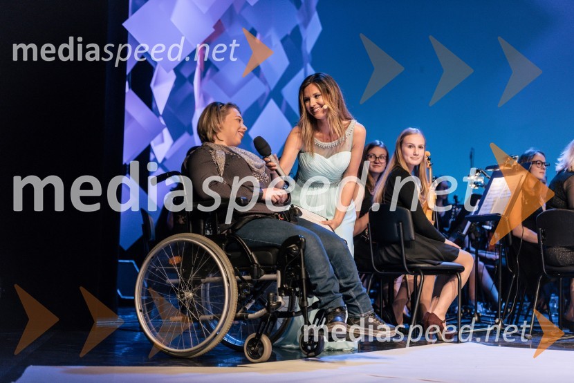  ... ;  Karin Sabadin, TV voditeljica