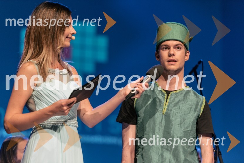  Karin Sabadin, TV voditeljica;  ... 