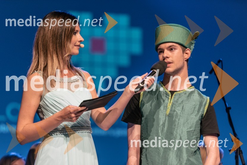  Karin Sabadin, TV voditeljica;  ... 