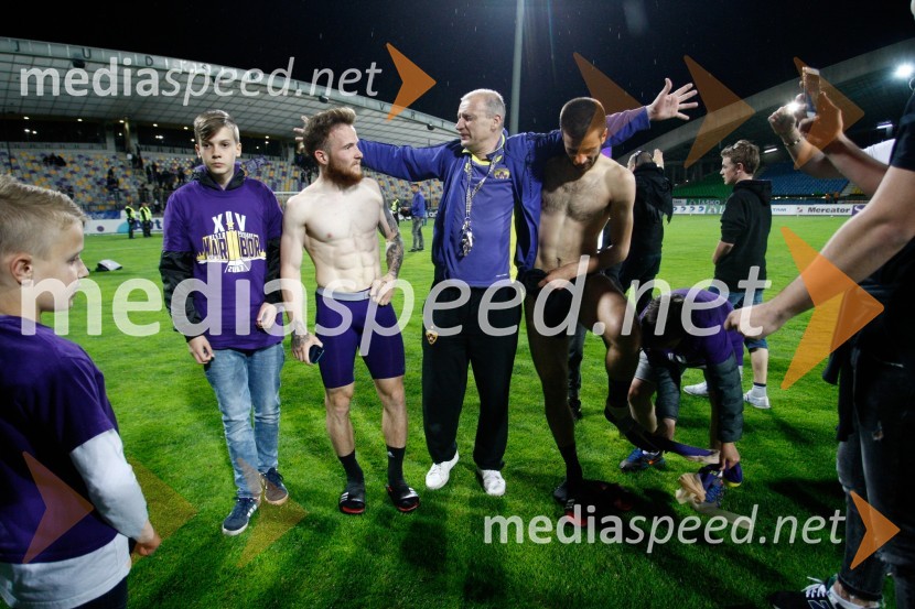  ... ;  Dino Hotić, nogometaš, NK Maribor;  ... ;  Mitja Viler, nogometaš, NK Maribor;  ... Maribor – Gorica, nogometna tekma, Prva Liga