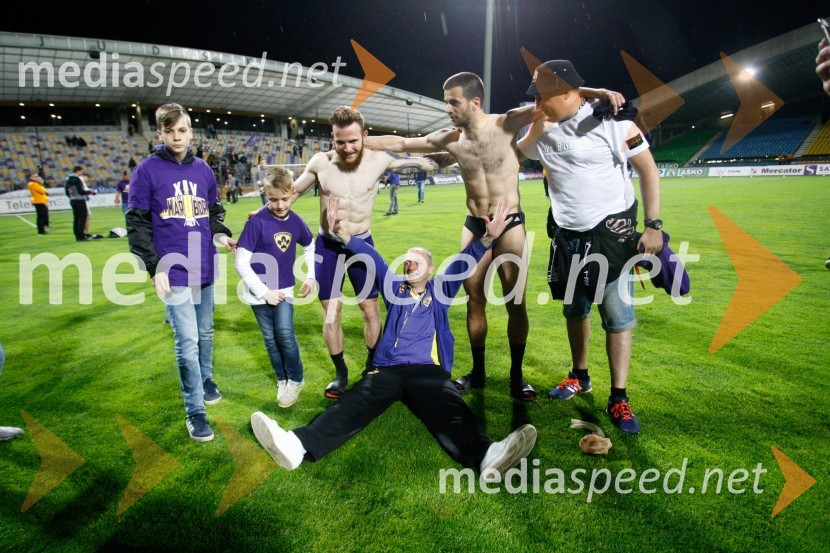  ... ;  ... ;  Dino Hotić, nogometaš, NK Maribor;  ... ;  Mitja Viler, nogometaš, NK Maribor;  ... Maribor – Gorica, nogometna tekma, Prva Liga