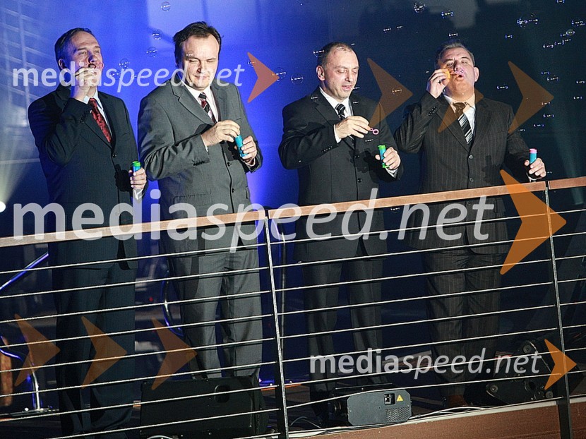 Janez Podobnik, minister za okolje in prostor, Franc Zdolšek, župan občine Laško, Roman Matek, direktor Zdravilišče Laško, Andrej Vizjak, minister za gospodarstvoOtvoritev termalnega centra Wellness park Laško