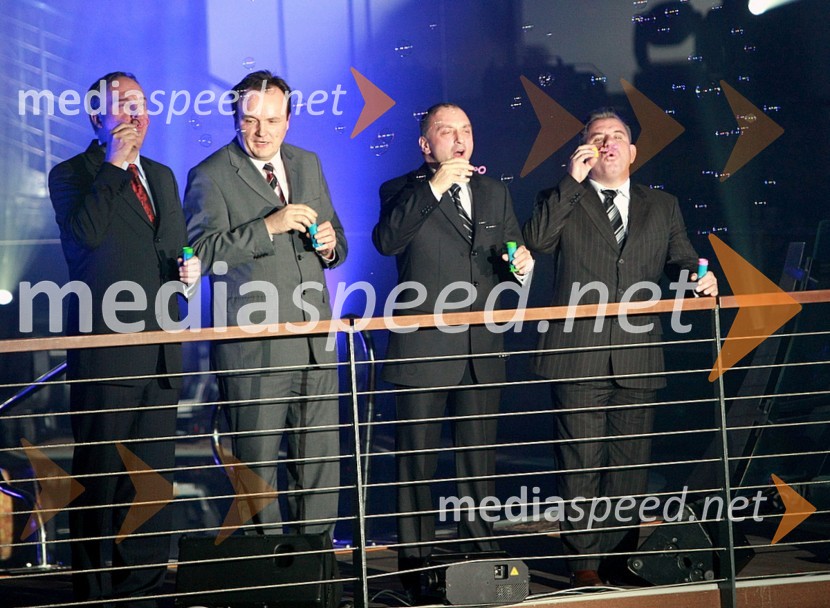Janez Podobnik, minister za okolje in prostor, Franc Zdolšek, župan občine Laško, Roman Matek, direktor Zdravilišče Laško, Andrej Vizjak, minister za gospodarstvoOtvoritev termalnega centra Wellness park Laško