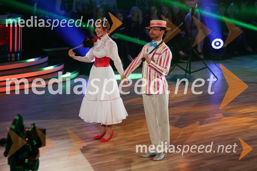  Maja Martina Merljak, igralka;  Miha Perat, plesalecZvezde plešejo, osma oddaja