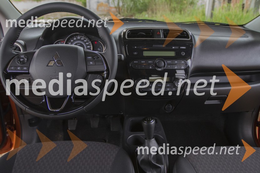 Mitsubishi Space Star ClearTec 1.2 Intense, notranjostMitsubishi Space Star ClearTec 1.2 Intense, mediaspeed test