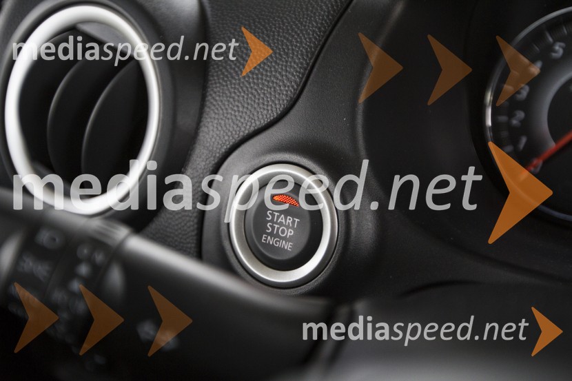 Mitsubishi Space Star ClearTec 1.2 Intense, pametni ključ nima svoje režeMitsubishi Space Star ClearTec 1.2 Intense, mediaspeed test